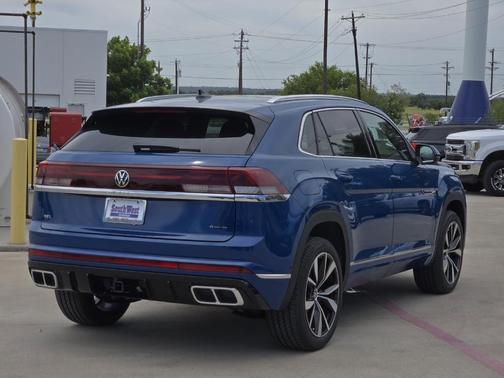 2025 Volkswagen Atlas Cross Sport 2.0T SEL Premium R-Line