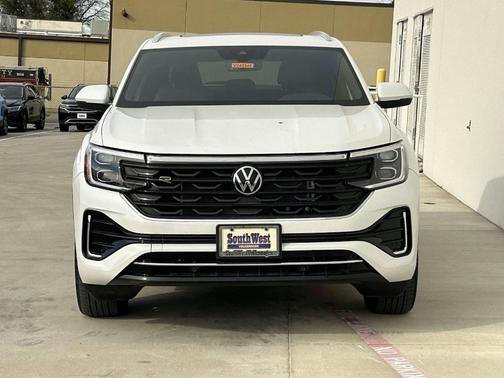 2024 Volkswagen Atlas Cross Sport 2.0T SEL R-Line