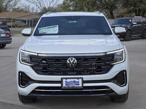 2025 Volkswagen Atlas Cross Sport 2.0T SEL Premium R-Line