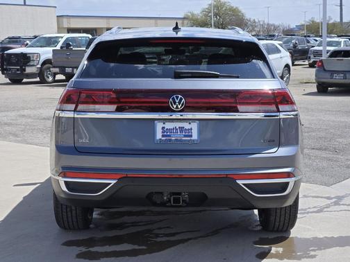 2025 Volkswagen Atlas Cross Sport 2.0T SEL