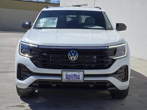 2025 Volkswagen Atlas Cross Sport 2.0T SEL R-Line Black