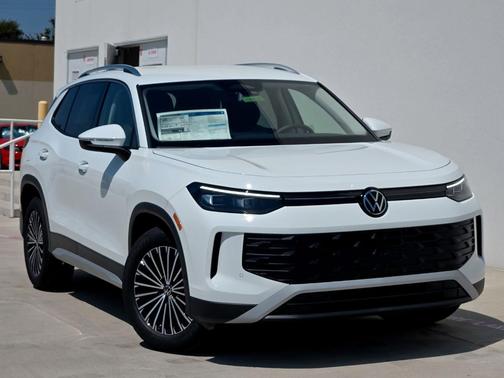 2025 Volkswagen Tiguan 2.0T S