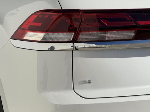 2026 Volkswagen Atlas Cross Sport 2.0T SE