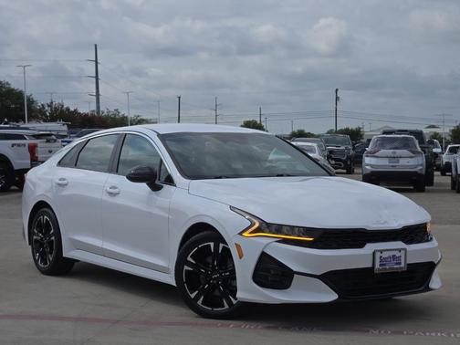 2022 Kia K5 GT-Line