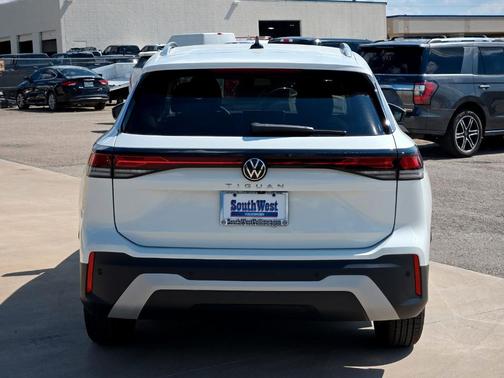 2025 Volkswagen Tiguan 2.0T S