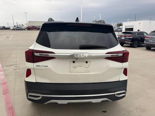 2023 Kia Seltos Nightfall