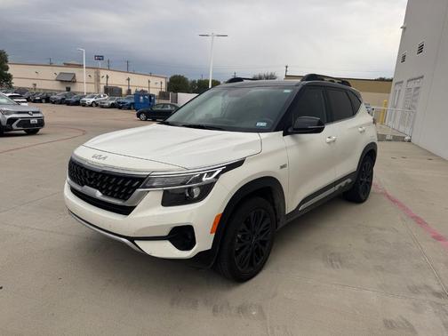 2023 Kia Seltos Nightfall