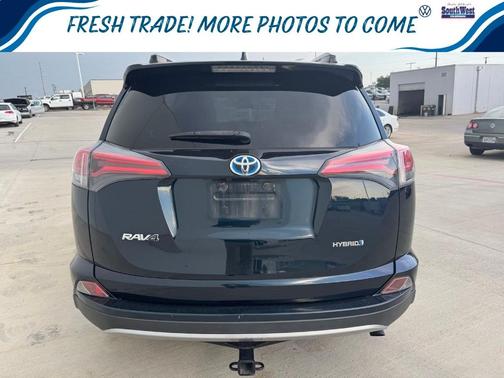 2018 Toyota RAV4 Hybrid LE