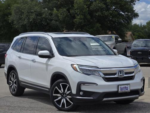 2022 Honda Pilot Touring 7-Passenger