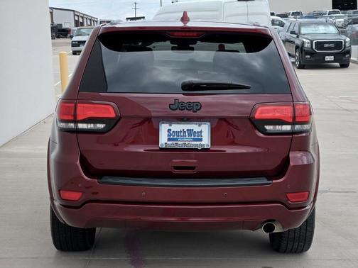 2018 Jeep Grand Cherokee Altitude