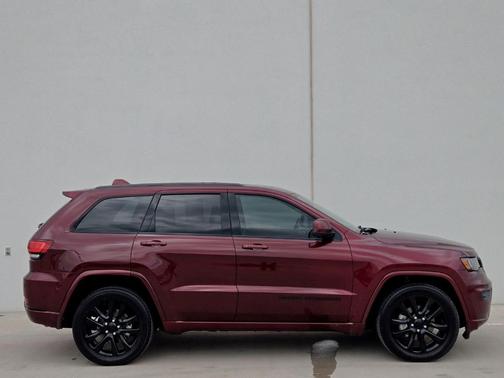 2018 Jeep Grand Cherokee Altitude