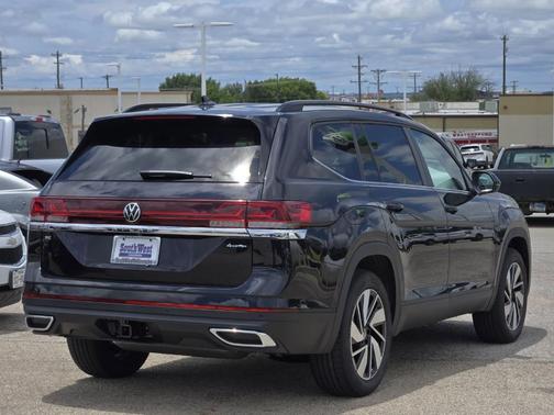 2025 Volkswagen Atlas 2.0T SE