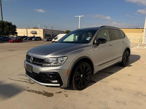 2021 Volkswagen Tiguan 2.0T SE R-Line Black