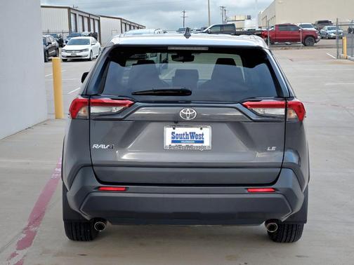 2023 Toyota RAV4 LE