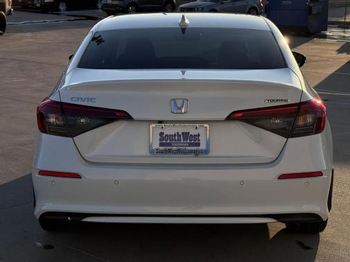 2022 Honda Civic Touring