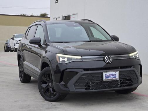 2025 Volkswagen Taos 1.5T SE Black