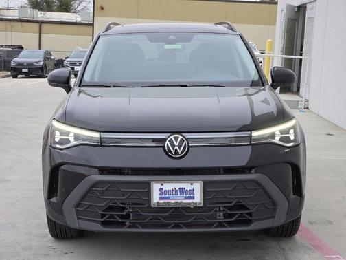 2025 Volkswagen Taos 1.5T SE Black