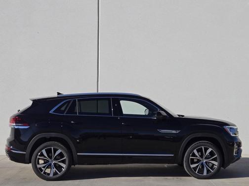 2025 Volkswagen Atlas Cross Sport 2.0T SEL Premium R-Line