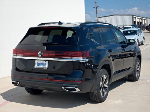 2026 Volkswagen Atlas 2.0T SE