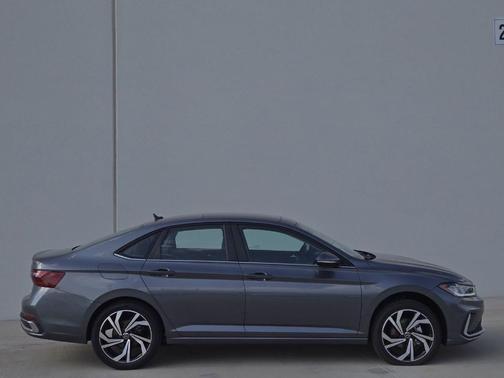 2025 Volkswagen Jetta 1.5T SEL