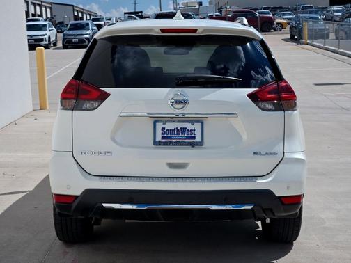 2020 Nissan Rogue SL