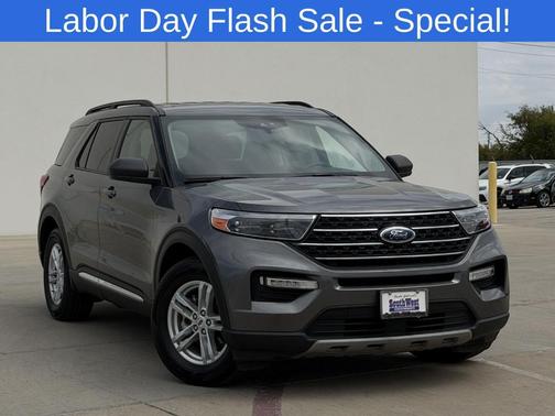 Gray Metallic 2021 Ford Explorer XLT