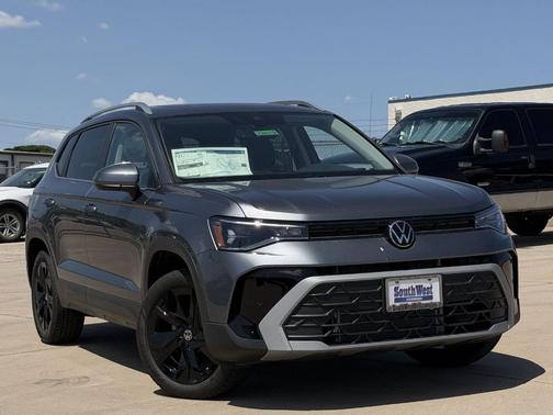 Platinum Gray Metallic 2026 Volkswagen Taos 1.5T SE