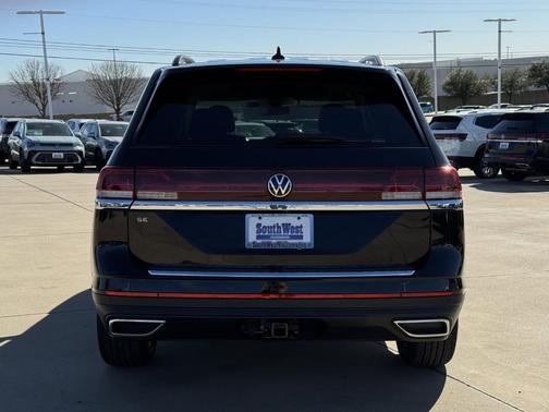 Deep Black Pearl Effect 2026 Volkswagen Atlas 2.0T SE W/TECHNOLOGY