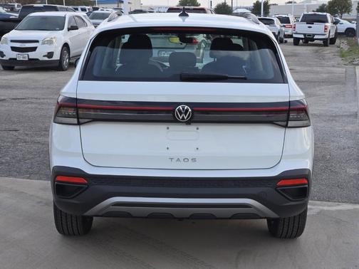 2026 Volkswagen Taos 1.5T S