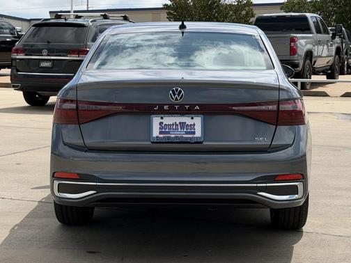 Platinum Gray Metallic 2026 Volkswagen Jetta 1.5T SEL