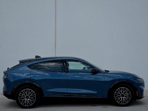 2024 Ford Mustang Mach-E Premium