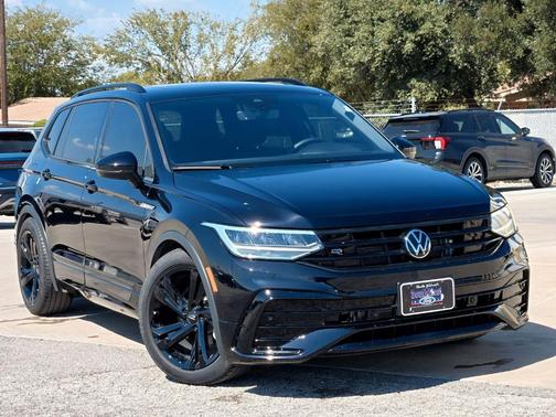 2024 Volkswagen Tiguan 2.0T SE R-Line Black