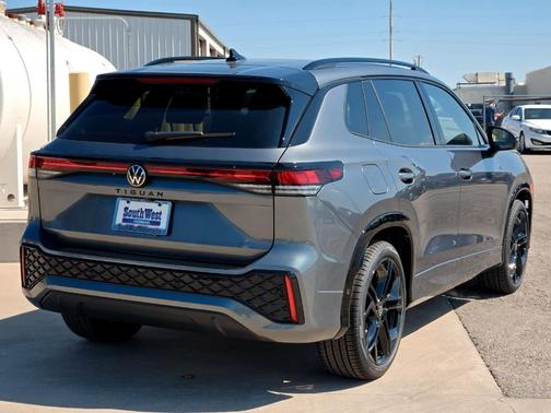 2025 Volkswagen Tiguan 2.0T SE R-Line Black