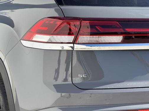 2026 Volkswagen Atlas Cross Sport 2.0T SE