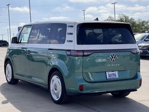 Mahi Green Metallic - Candy White 2025 Volkswagen ID. Buzz 1st Edition