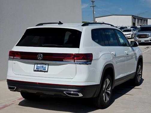 2025 Volkswagen Atlas 2.0T SE