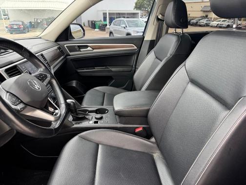 2021 Volkswagen Atlas 3.6L SE w/Technology