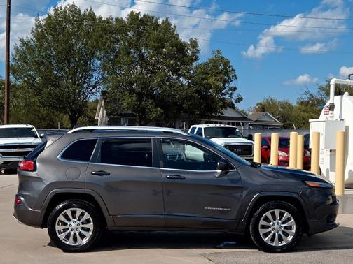 2018 Jeep Cherokee Overland