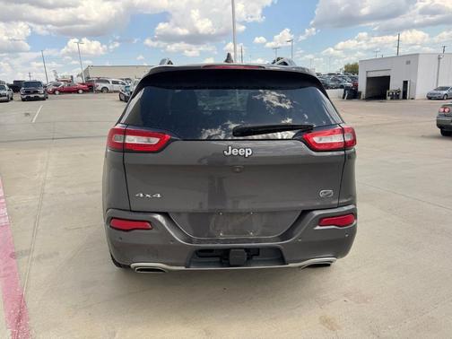 2018 Jeep Cherokee Overland
