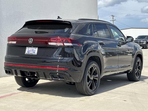 2025 Volkswagen Atlas Cross Sport 2.0T SEL R-Line Black
