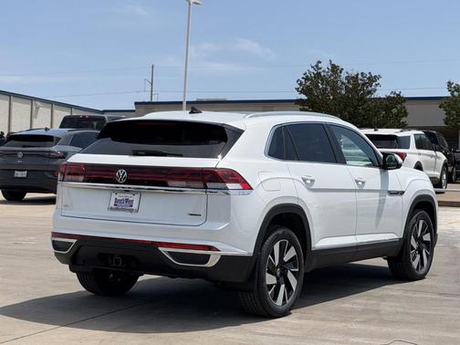 Opal White Pearl 2026 Volkswagen Atlas Cross Sport 2.0T SEL