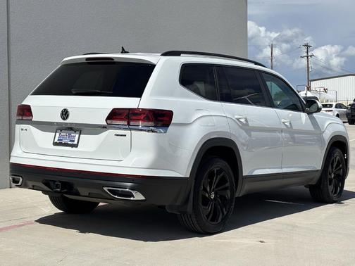 2023 Volkswagen Atlas 3.6L SE w/Technology