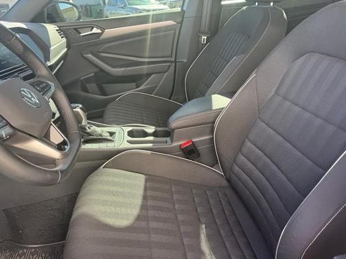 2024 Volkswagen Jetta 1.5T Sport