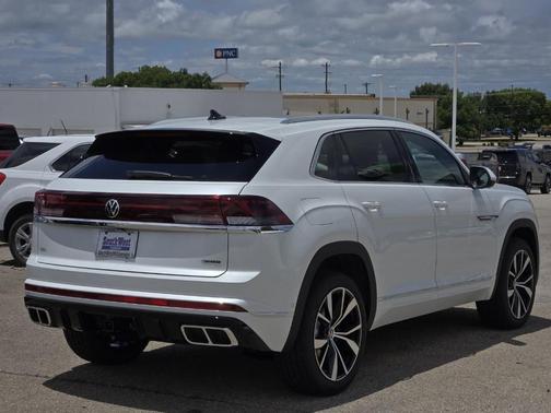 2025 Volkswagen Atlas Cross Sport 2.0T SEL Premium R-Line