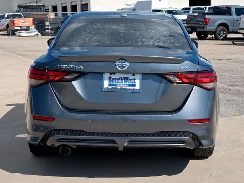 2022 Nissan Sentra SR