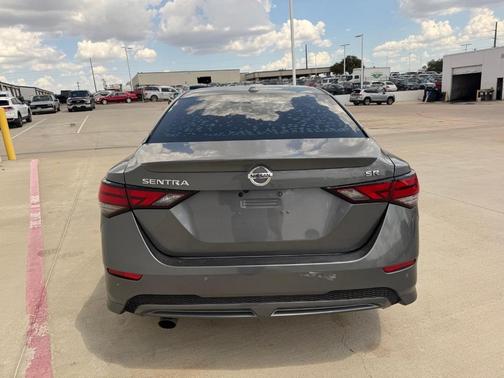 2022 Nissan Sentra SR