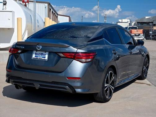 2022 Nissan Sentra SR