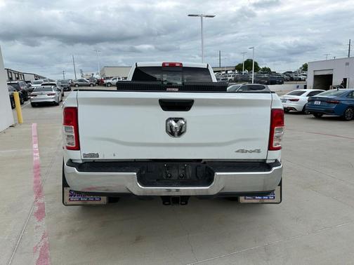 Bright White Clearcoat 2024 RAM 3500 Tradesman