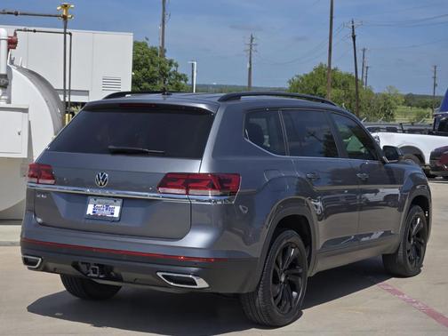 2022 Volkswagen Atlas 3.6L SE w/Technology