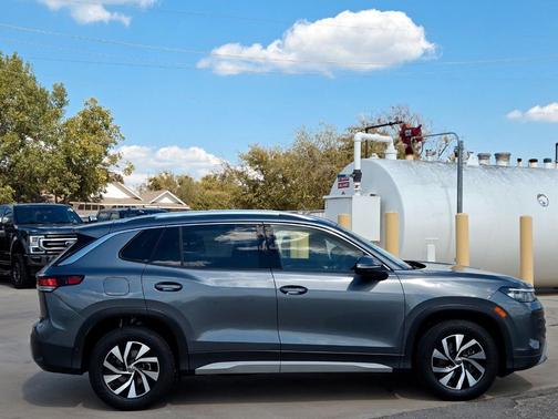 2025 Volkswagen Tiguan 2.0T S